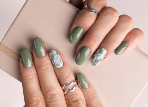 Gel vs. Acrylic vs. Dip Powder Nails: Which System is Right for Your Salon?