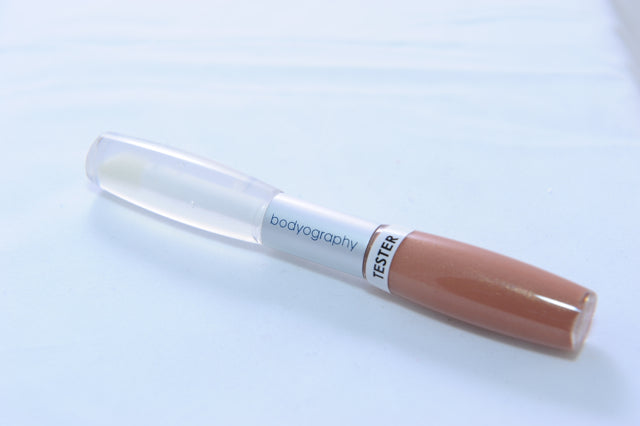 BODYOGRAPHY IN THE NUDE LIP GLOSS DUAL [DEL]